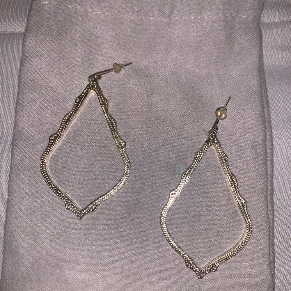 ⭐️ Kendra Scott Sophee Earrings⭐️
